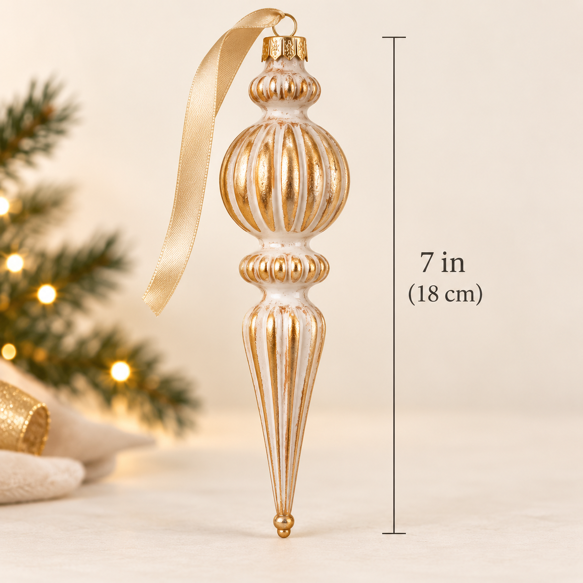 Size chart: vintage finial Christmas ornament measures 7 inches (18 cm) tall