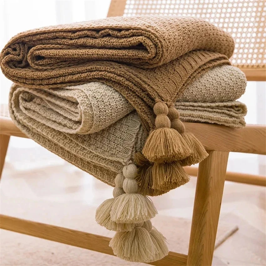 Chunky Knit Tassel Throw Blanket