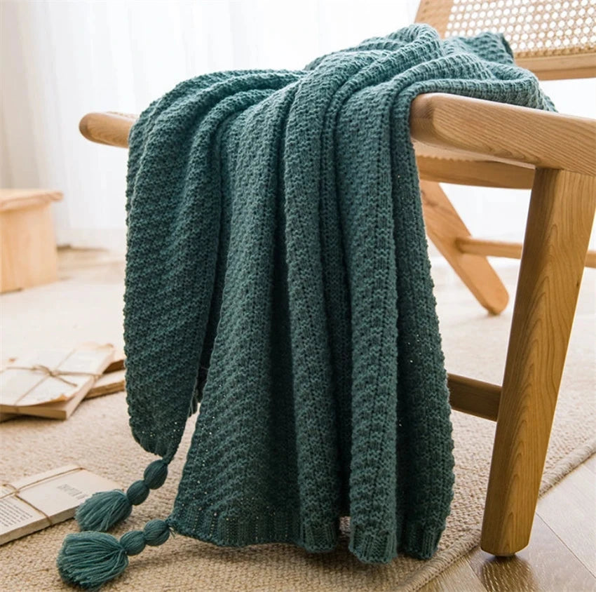 Chunky Knit Tassel Throw Blanket
